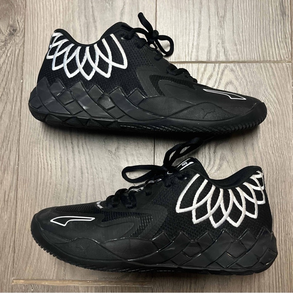 MB.01 Lo ‘Team Colors - Black’ Size 10